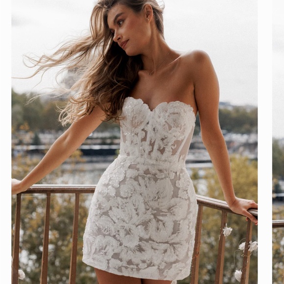 Chic Strapless White Floral Dress - Picture 1 of 4